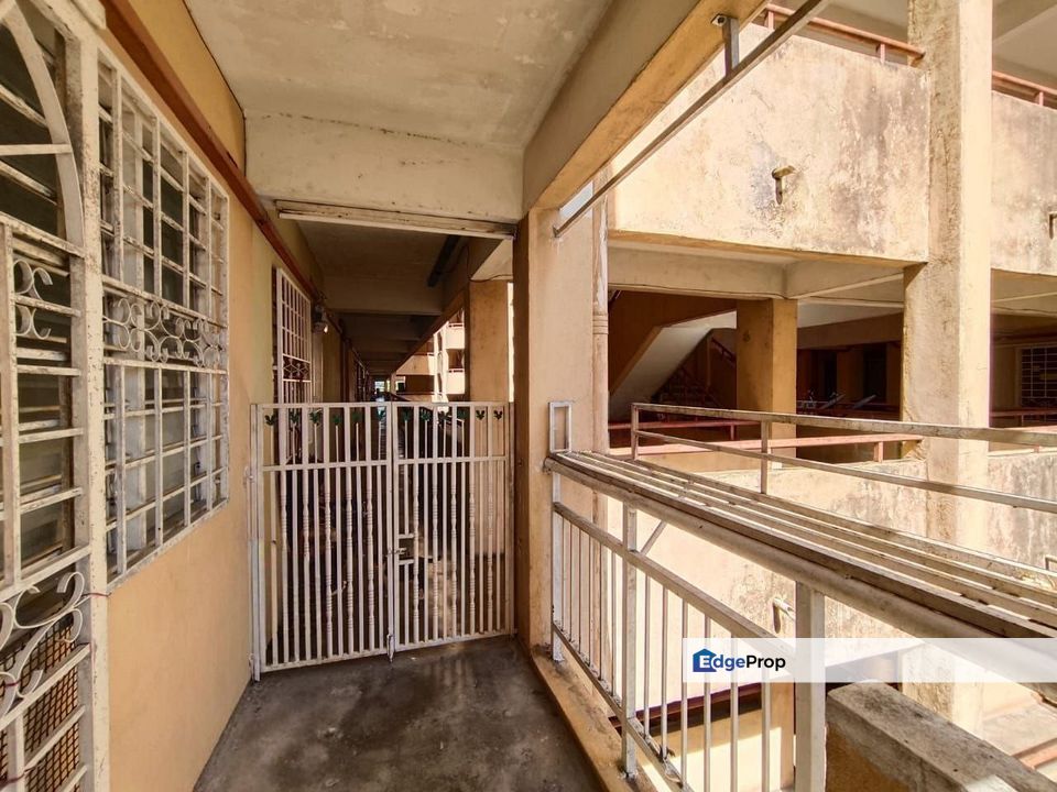 APARTMENT TMN TUN TEJA ,(Blok Seroja ) RAWANG ,SELANGOR, Selangor, Rawang