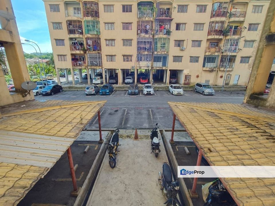 APARTMENT TMN TUN TEJA ,(Blok Seroja ) RAWANG ,SELANGOR, Selangor, Rawang