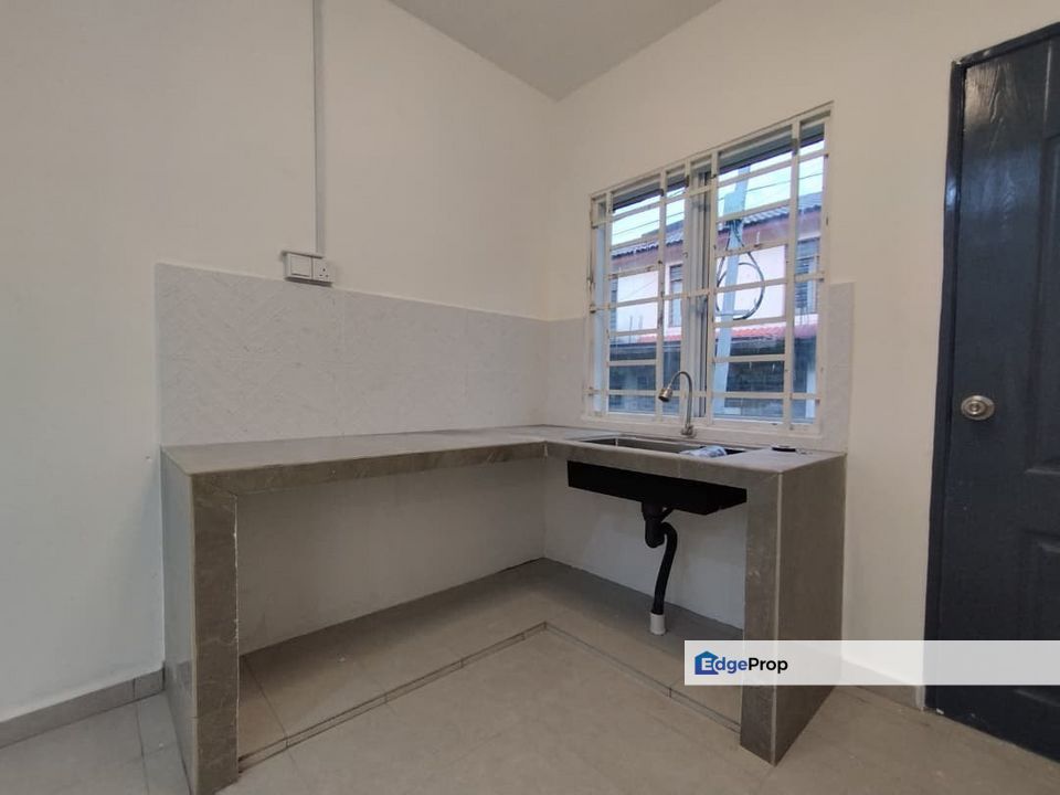 Endlot Rawang 2-Storey terrace Bakawali Bukit Sentosa Rawang freehold renovated extended 4r3b 18×60 sq ft negotiable, Selangor, Rawang