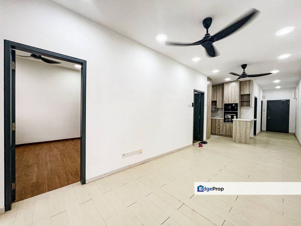 For Sale: PR1MA Lakefront Homes Cyberjaya  FULLY RENOVATED MOVE IN CONDITION, Selangor, Cyberjaya