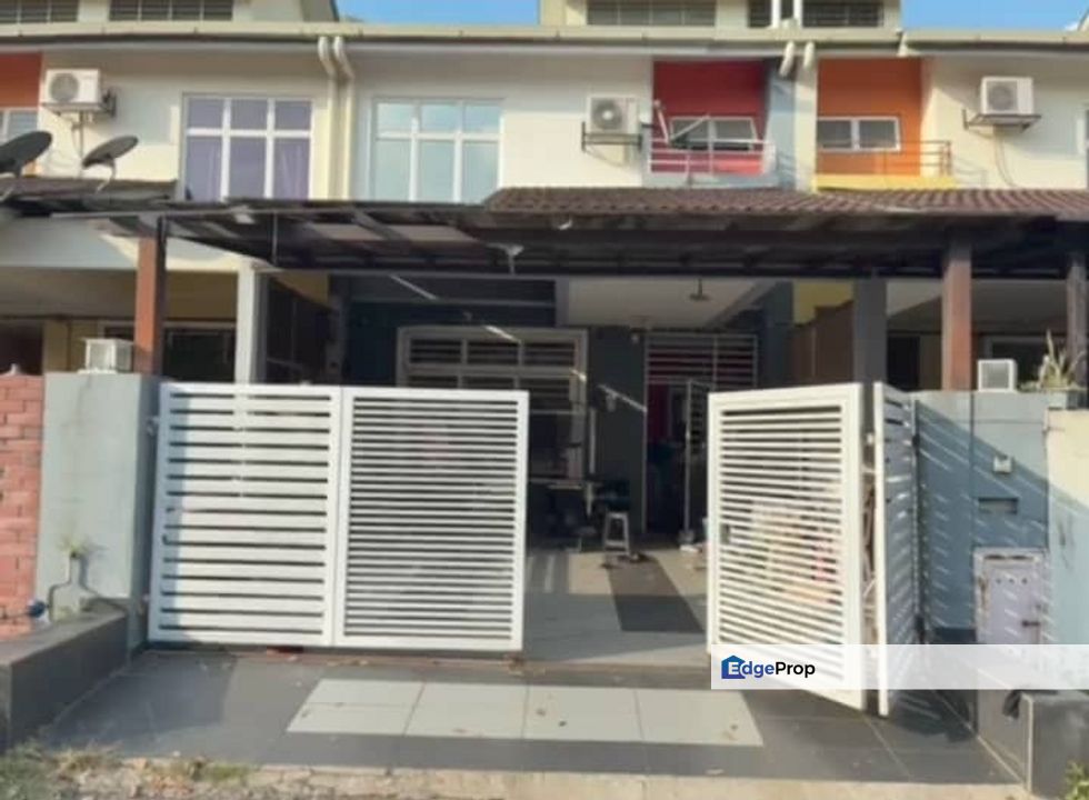 JALAN 5/10 SEKSYEN 5 KOTA PUTERI 48100 BATU ARANG SELANGOR. TERES DUA TINGKAT , Selangor, Batu Arang