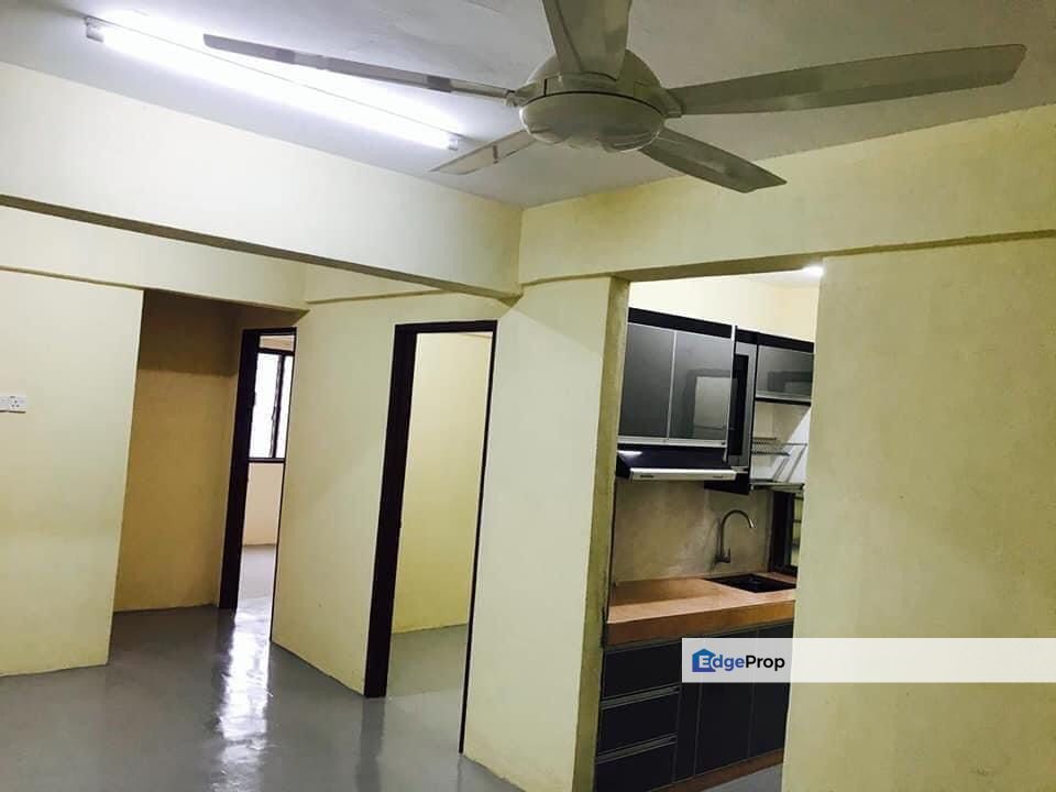 PANGSAPURI KOTA NAWIRA, WAKAF MEK ZAINAB, KOTA BHARU, KELANTAN, Kelantan, Kota Bharu