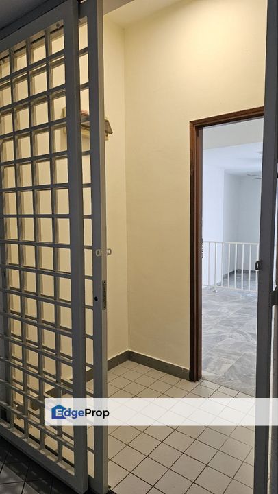 Casa Mila Selayang - Taman Bukit Idaman Casa Mila Tower Condo for Sale - Newly Renovated, Selangor, Selayang