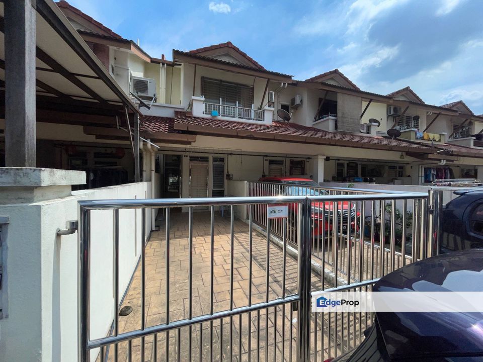 Bayu Park Ville Townhouse Taman Balakong Jaya, Balakong Selangor., Selangor, Balakong