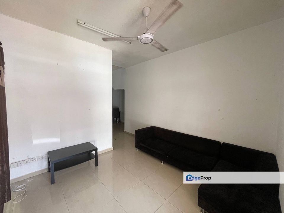 Bayu Park Ville Townhouse Taman Balakong Jaya, Balakong Selangor., Selangor, Balakong