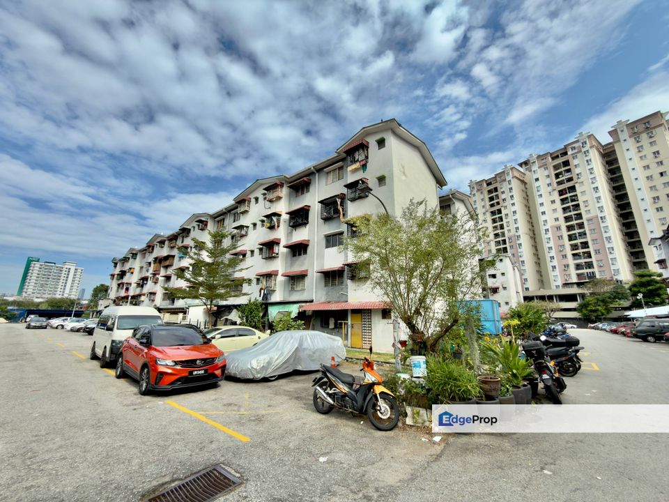 Flat PKNS Taman Dagang Blok Cempaka, Ampang Selangor, Selangor, Ampang