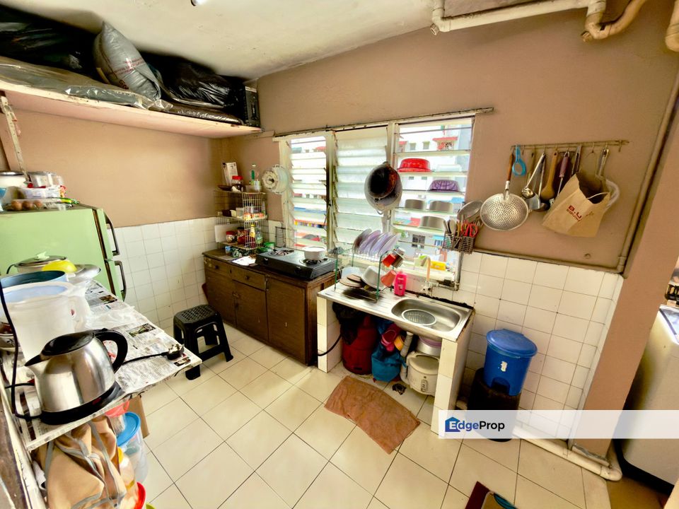 Flat PKNS Taman Dagang Blok Cempaka, Ampang Selangor, Selangor, Ampang