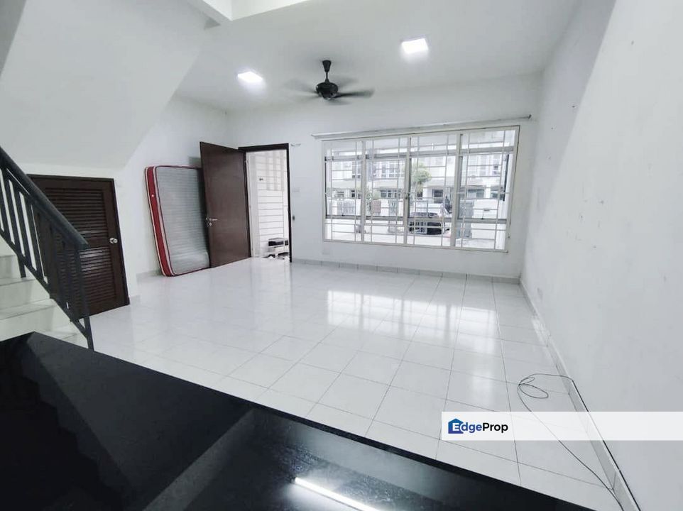 Meranti Hillpark Puncak Alam in Saujana Utama + Basic unit, Selangor, Saujana 