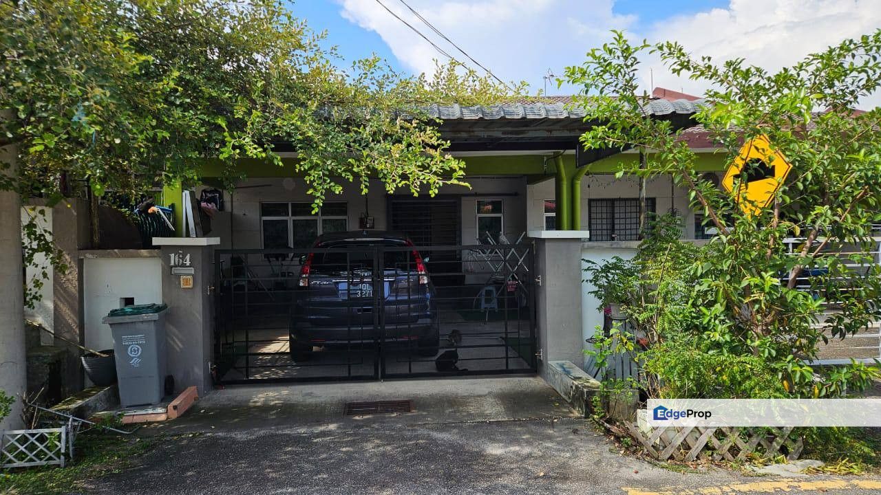 TAMAN AYER MOLEK PERDANA, KUALA SUNGAI BARU, MELAKA  TERES SETINGKAT CANTIK UNTUK DI JUAL, Melaka, Kuala Sungai Baru