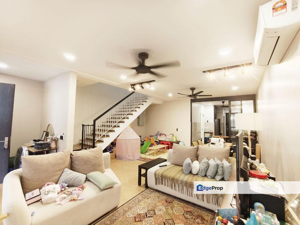 Elmina Greeen 3 Elmina Shah Alam RENOVATED Double Storey House , Selangor, Sungai Buloh