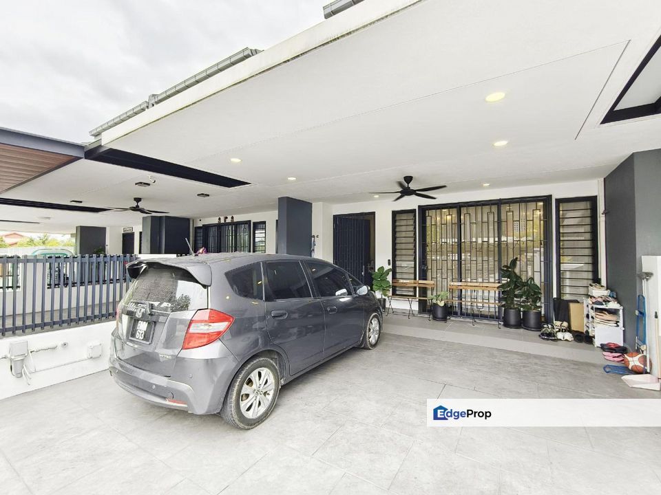 Elmina Greeen 3 Elmina Shah Alam RENOVATED Double Storey House , Selangor, Sungai Buloh