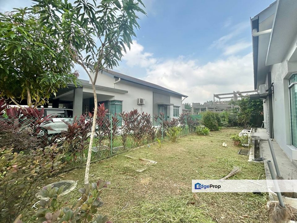 Taman Bentara, Batu 9, Jalan Pipit, Telok Panglima Garang - For Sale : Single Storey Semi-Detached , Selangor, Jenjarom