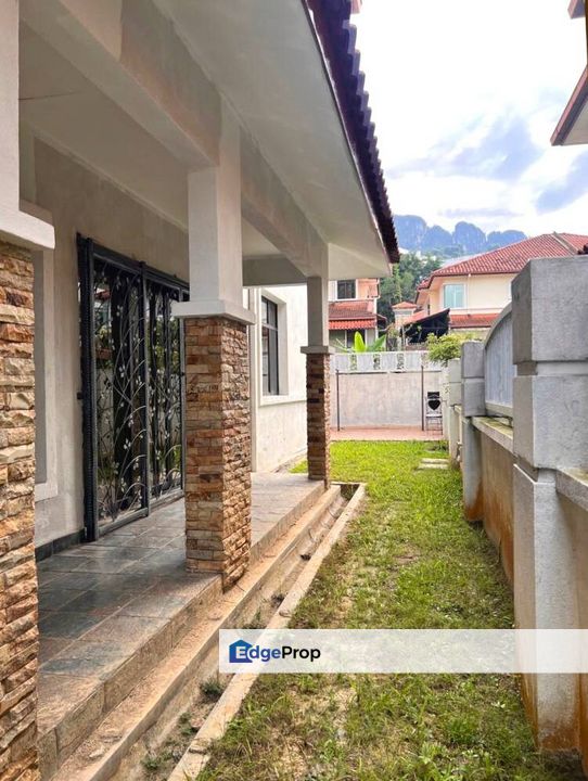 Tropika Kemensah, Ampang   . Asking Price: RM1.9 million (Nego) . LA/ BUA: 3,600/ 3,520sqft . Freehold . Non-Bumi Lot . Partial Furnished - 5 Beds/ 3 , Selangor, Taman Melawati