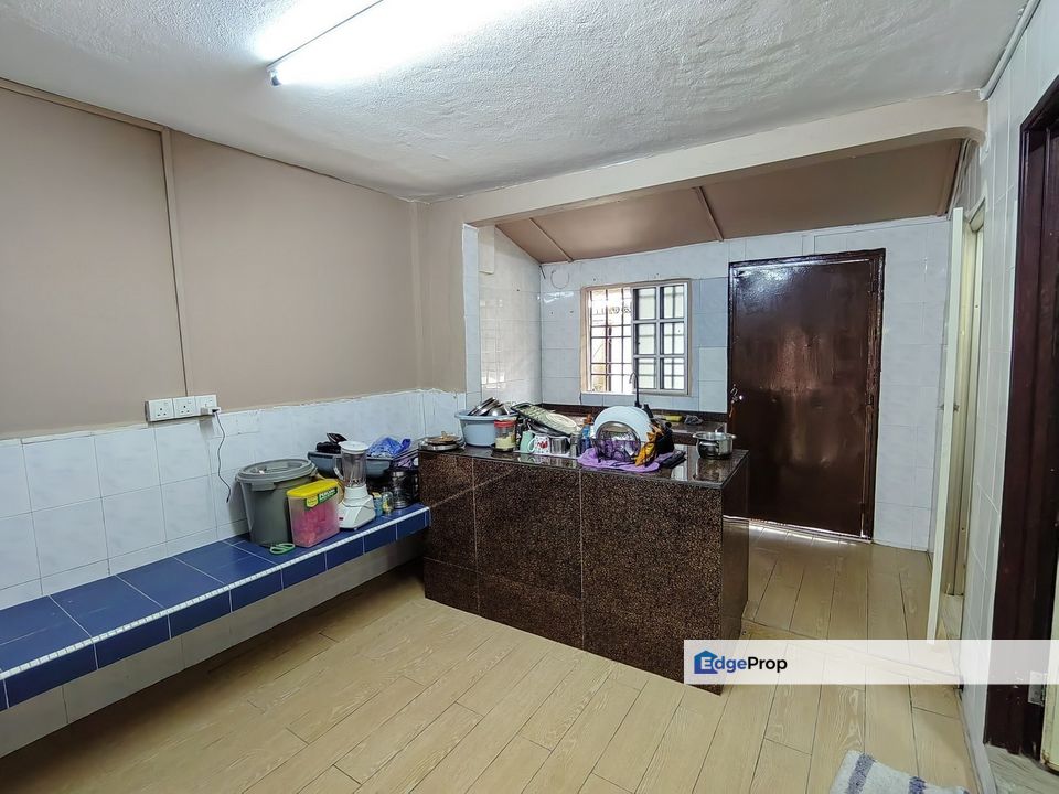 Taman Sri Muda, Seksyen 25, Shah Alam FOR SALE : Double Storey low cost, Selangor, Shah Alam