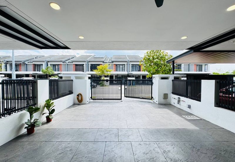 Elmina Green Three @ City of Elmina