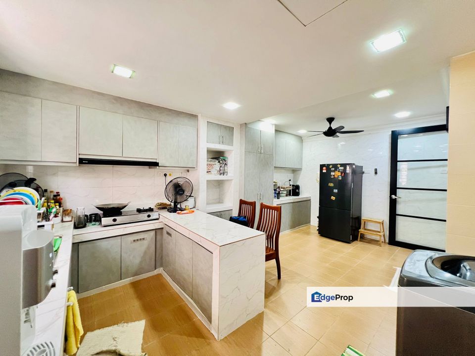 Taman University Bangi Kajang Freehold Double Storey Terrace , Selangor, Bangi