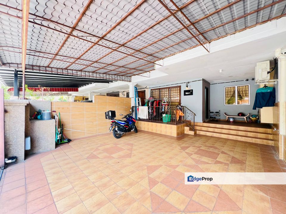 Taman University Bangi Kajang Freehold Double Storey Terrace , Selangor, Bangi