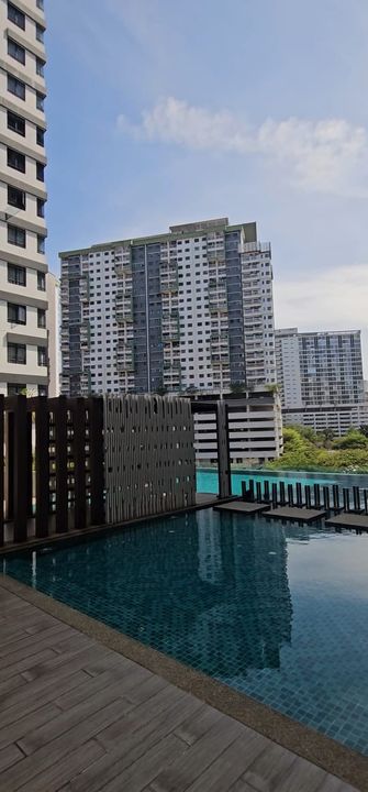 Residensi Hijauan Condominium at Subang West Shah Alam Come with 3 car parks, Selangor, Shah Alam