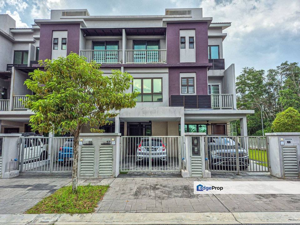 Bandar Puteri Bangi - The Strata Link 3-Storey TownVilla. Welcome to View ️, Selangor, Bangi