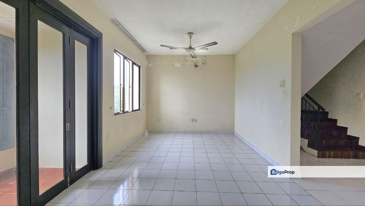 Armanee Duplex Condo at Damansara Damai For Sale Facing Open Green Space.  , Selangor, Damansara Damai