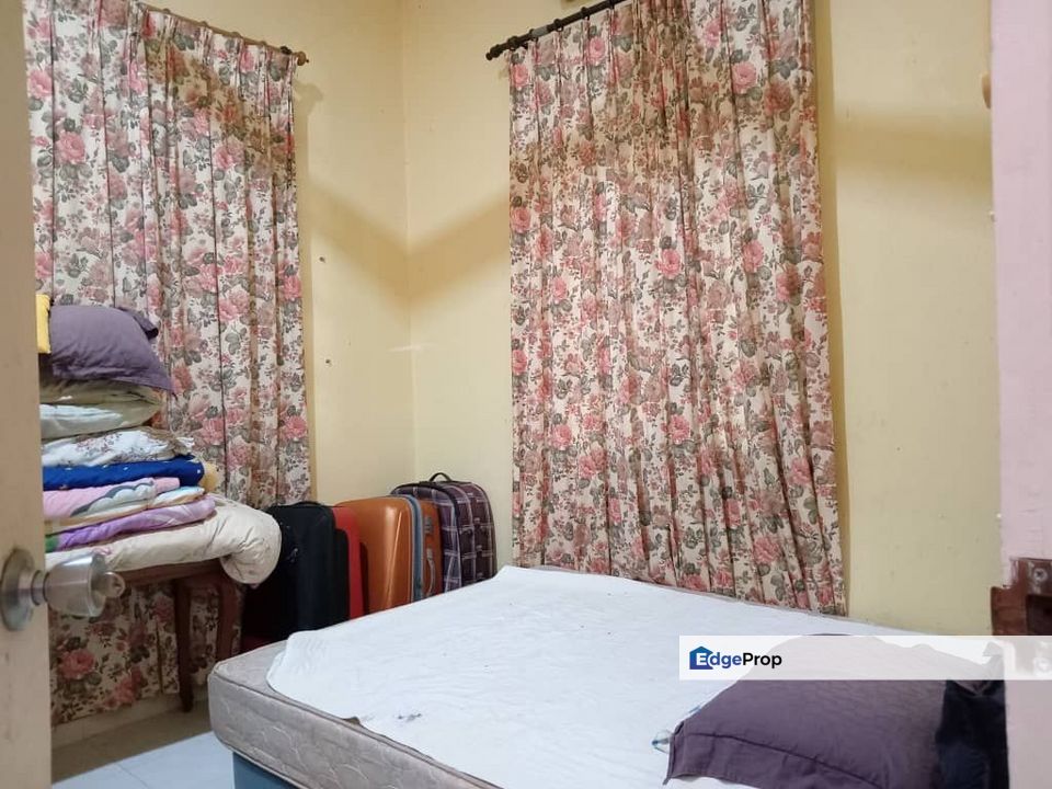 TAMAN MUTIARA, JLN PENGKALAN CHEPA, KOTA BHARU, KELANTAN BANGLO SETINGKAT , Kelantan, Kota Bharu