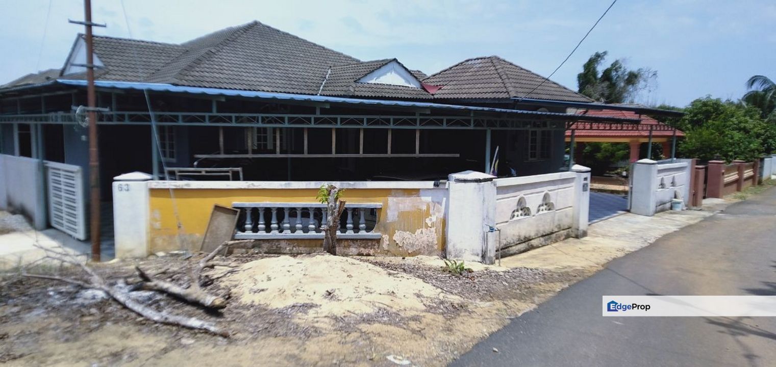 BUKIT MERAH, TANAH MERAH, KELANTAN BANGLO SETINGKAT , Kelantan, Tanah Merah