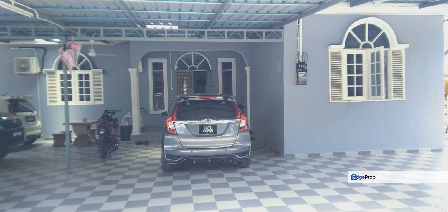 BUKIT MERAH, TANAH MERAH, KELANTAN BANGLO SETINGKAT , Kelantan, Tanah Merah