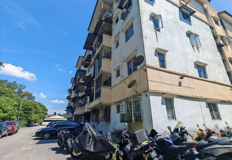 Taman Cheras Awana Apartment