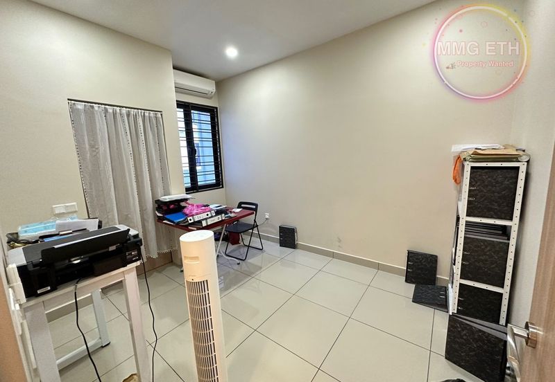 Ayra @ Bandar Bukit Raja