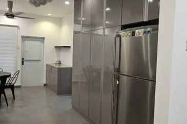 Avira @ Bandar Bukit Raja