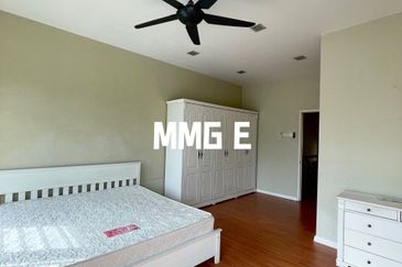 Avira @ Bandar Bukit Raja