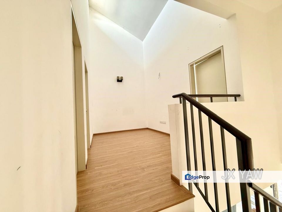 Bandar Bukit Raja Elsa Landed For Sale Basic Unit Fully Furnished Below Market Price, Selangor, Klang