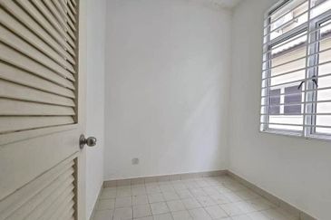 Setia Indah 9, Setia Alam