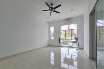 Setia Indah 9, Setia Alam