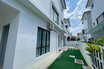 Setia Alam Setia Utama 1