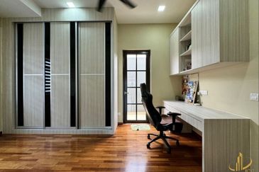 Setia Alam Setia Utama 1