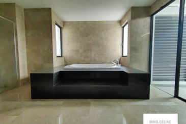 Duta Villa, Setia Alam