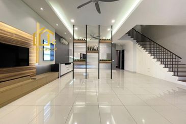 Duta Villa, Setia Alam