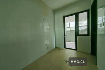 Duta Villa, Setia Alam