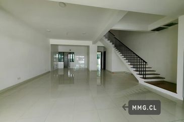 Duta Villa, Setia Alam