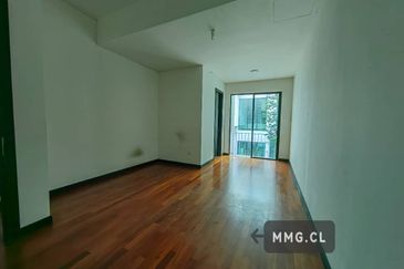 Duta Villa, Setia Alam