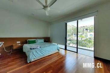 Duta Villa, Setia Alam