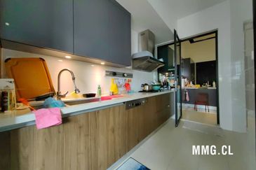 Duta Villa, Setia Alam