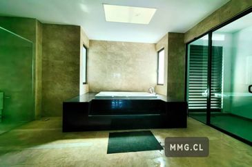 Duta Villa, Setia Alam