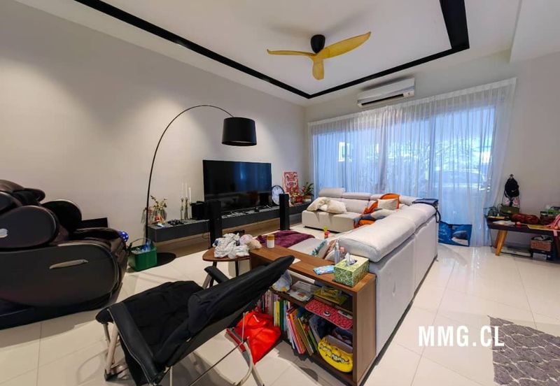 Duta Villa, Setia Alam