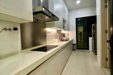 Duta Villa, Setia Alam