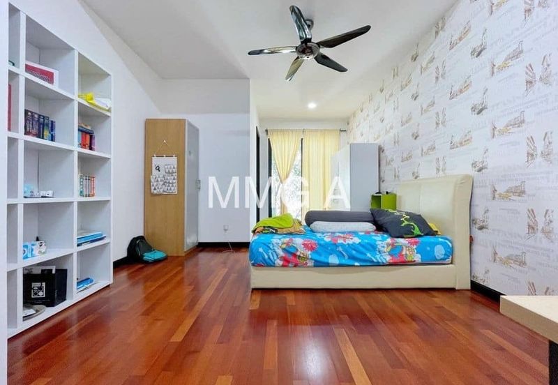 Duta Villa, Setia Alam