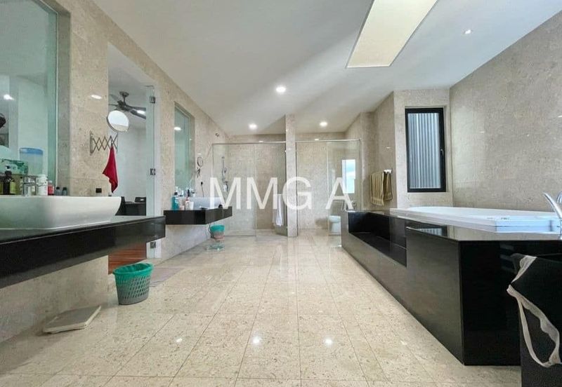 Duta Villa, Setia Alam