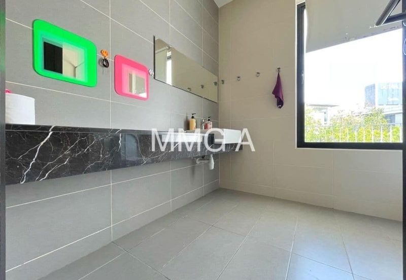 Duta Villa, Setia Alam