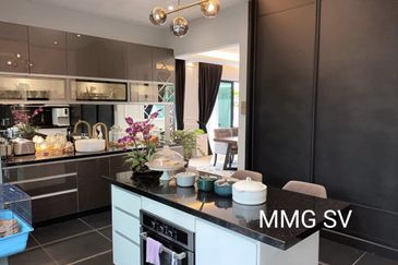 Duta Villa, Setia Alam